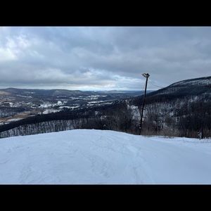 Meet your Posher, Dom